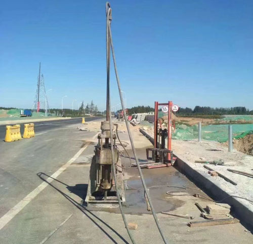 鄂托克前公路高聚物注浆加固