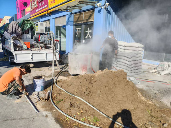 鄂托克前顶管注浆加固